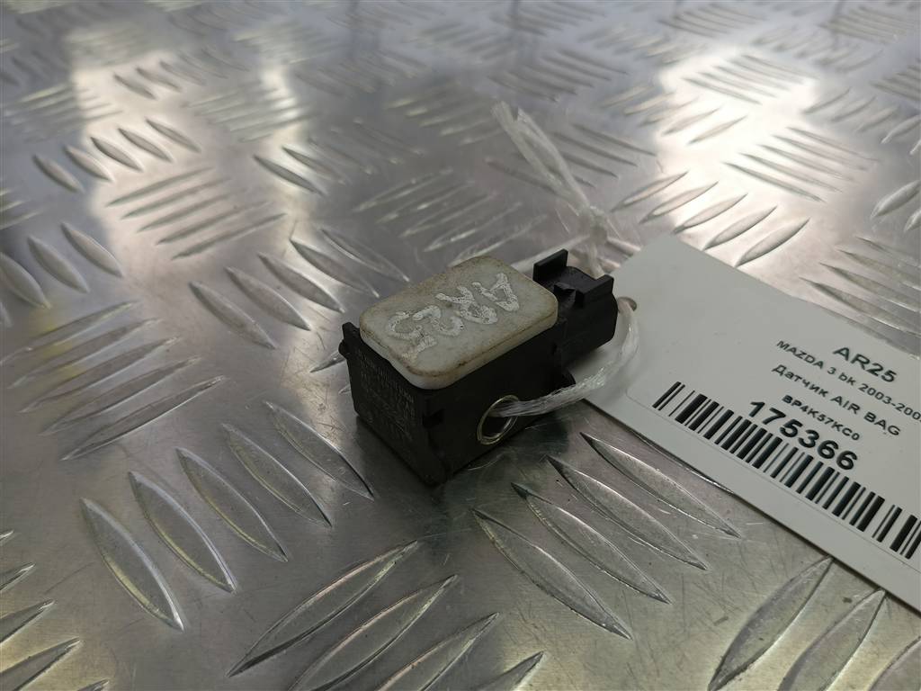 датчик удара (air bag) MAZDA 3  BP4K57KC0, 520 рублей, Москва