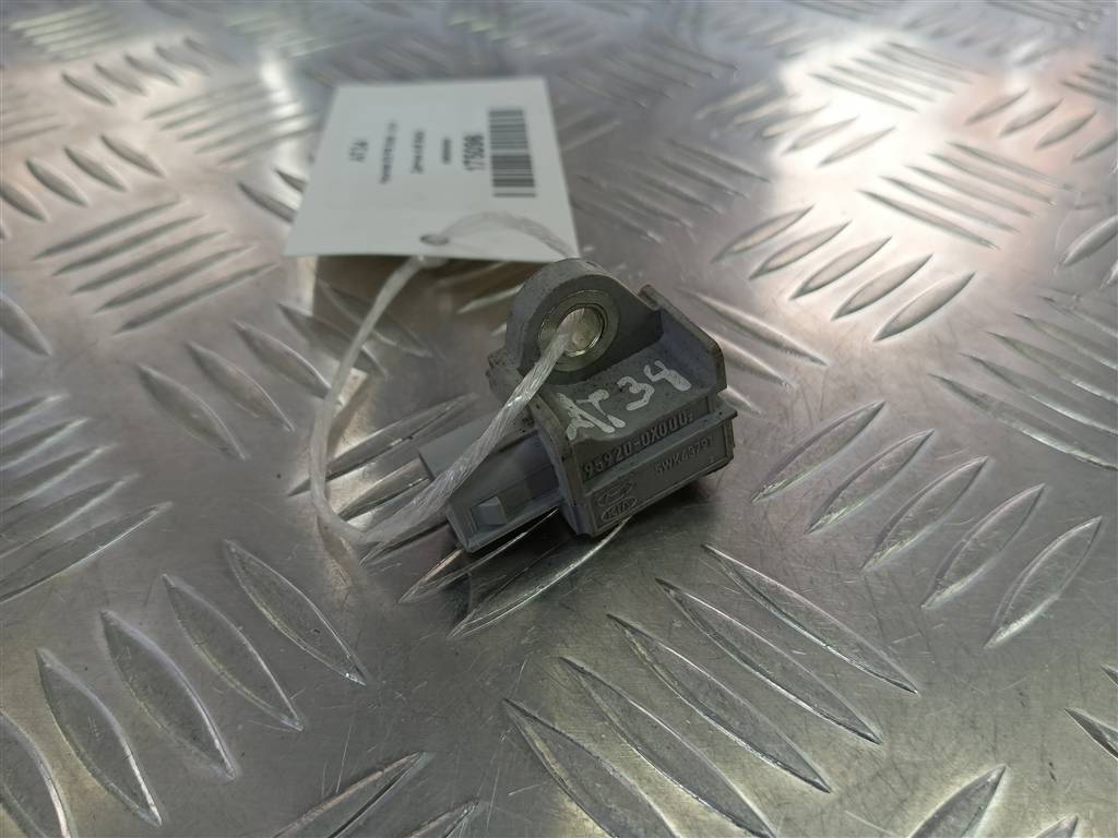 датчик удара (air bag) Hyundai I20 1.3 MT (78 л.с.)i20  I (2008—2012) Хетчбэк 959200X000, 520 рублей, Москва