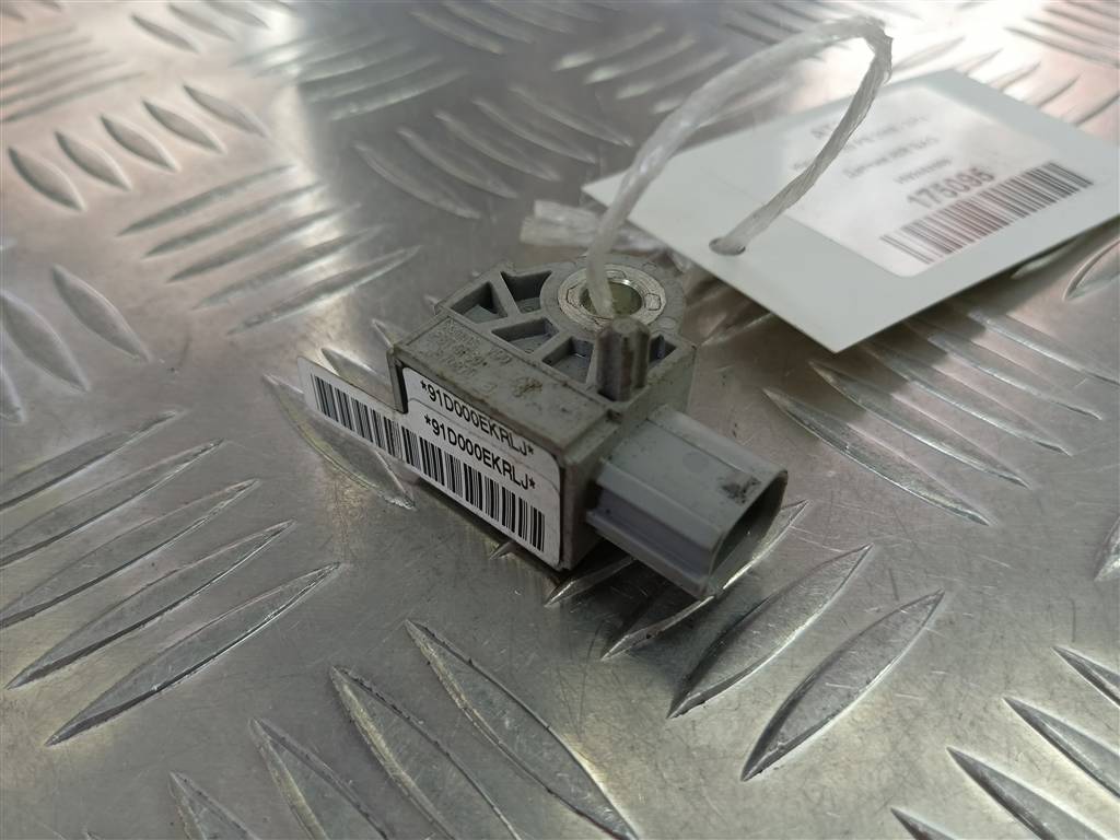 датчик удара (air bag) Hyundai I20 1.3 MT (78 л.с.)i20  I (2008—2012) Хетчбэк 959200X000, 520 рублей, Москва