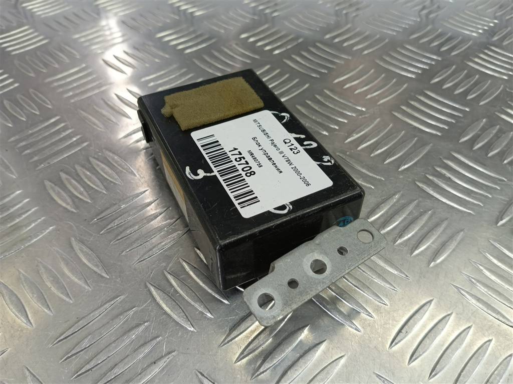 блок управления MITSUBISHI PAJERO  MR460758, 520 рублей, Москва