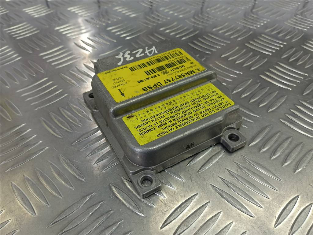 блок управления srs (air bag) MITSUBISHI COLT  MR587757, 630 рублей, Москва