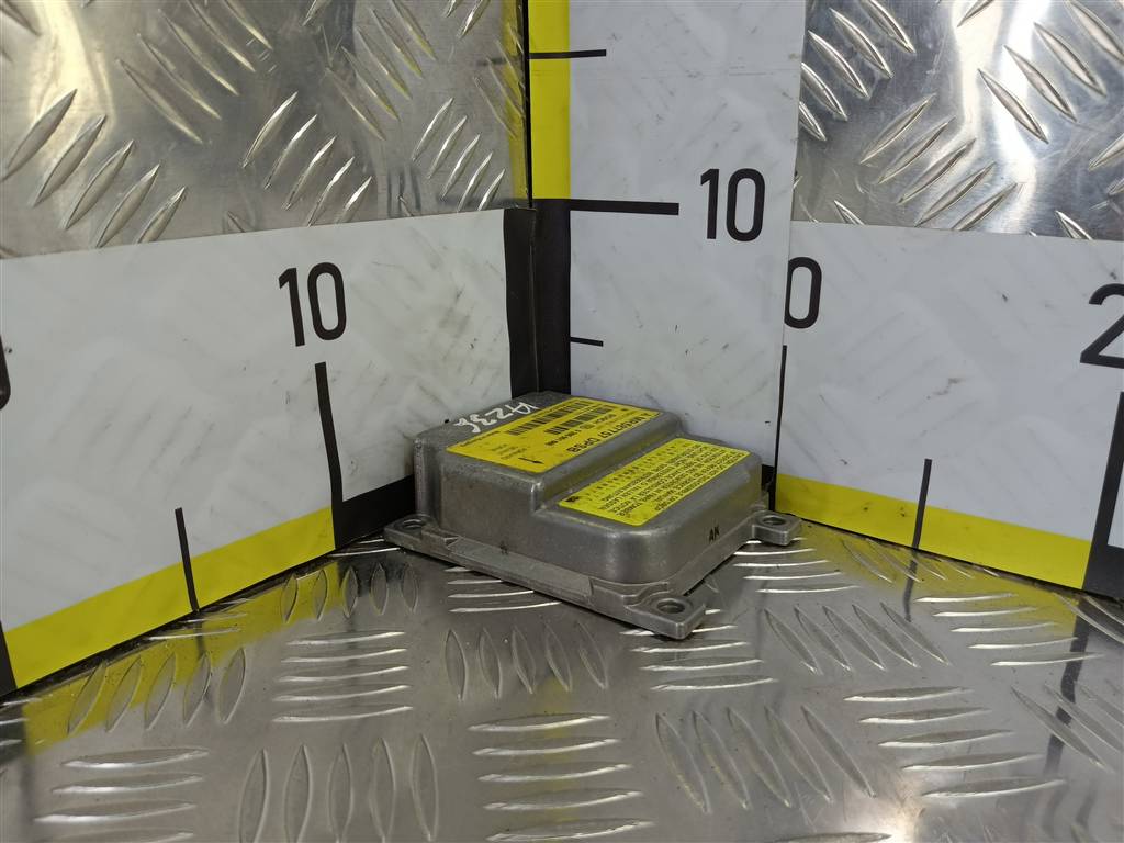 блок управления srs (air bag) MITSUBISHI COLT  MR587757, 630 рублей, Москва