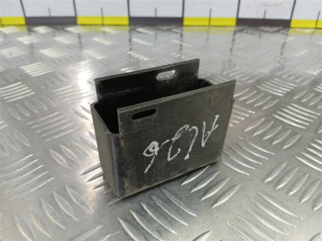 крышка блока предохранителей MITSUBISHI PAJERO SPORT  MR233545, 520 рублей, Москва