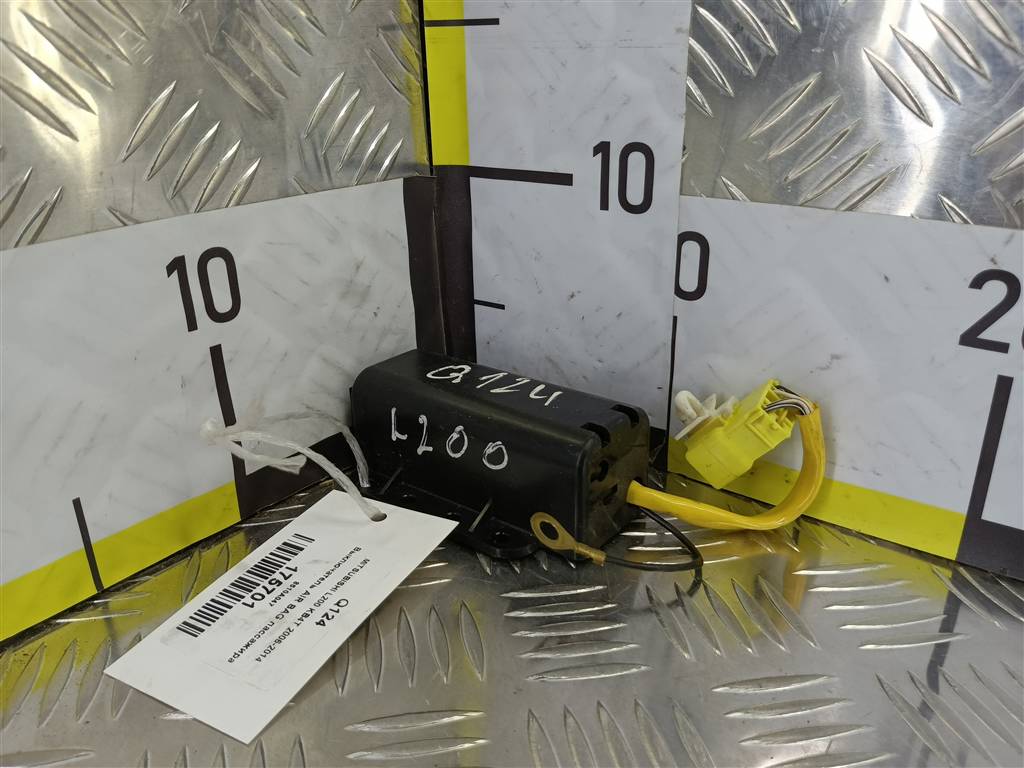 выключатель air bag пассажира MITSUBISHI L200  2.5 DI-D MT (136 л.с.)L200  IV (2006—2014) Пикап 8610A047, 520 рублей, Москва