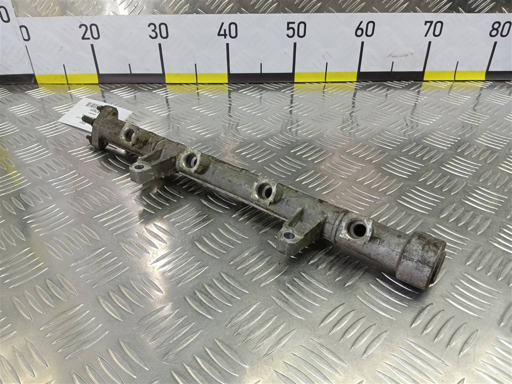 рампа топливная Hyundai GETZ 1.4 AT (97 л.с.)Getz  I рестайлинг (2005—2011) Хетчбэк 3530426610, 520 рублей, Москва