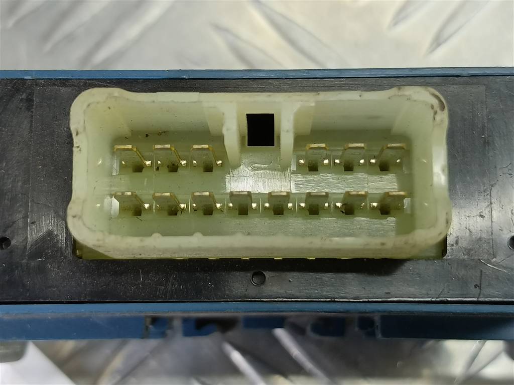 блок управления MITSUBISHI PAJERO SPORT  MR517920, 520 рублей, Москва