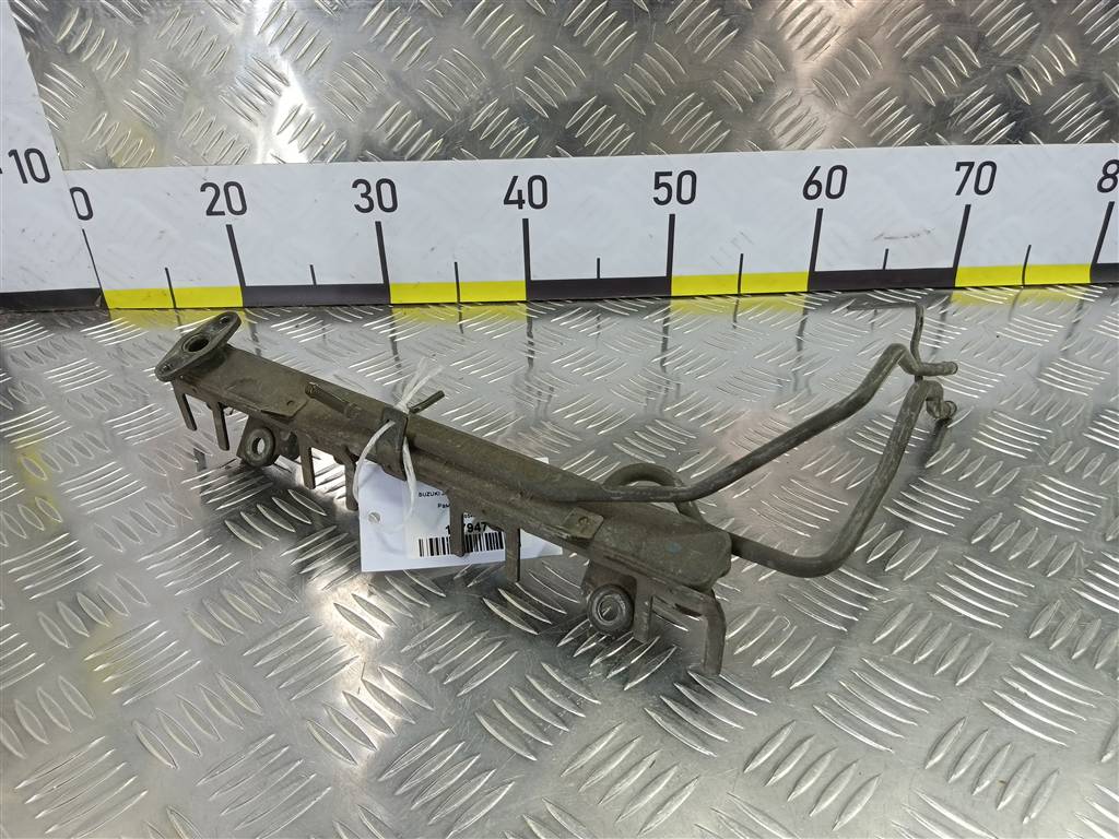 рампа топливная SUZUKI JIMNY 1.3 AT (85 л.с.)Jimny  III рестайлинг (2005—2012) Внедорожник 1573054D00, 1210 рублей, Москва