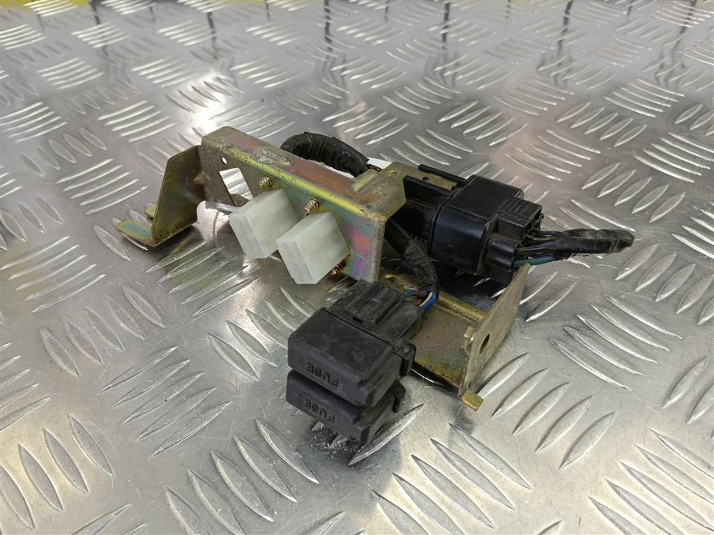 блок предохранителей MITSUBISHI PAJERO SPORT  MR360198, 980 рублей, Москва