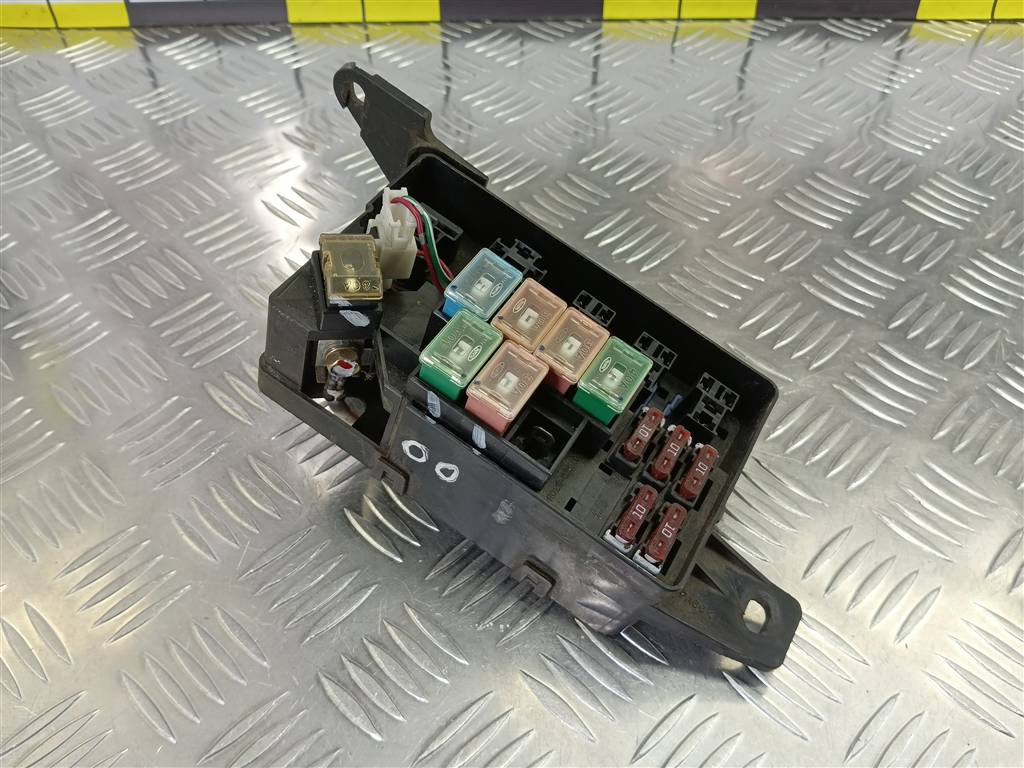 блок предохранителей MITSUBISHI L200   MB818621, 1550 рублей, Москва