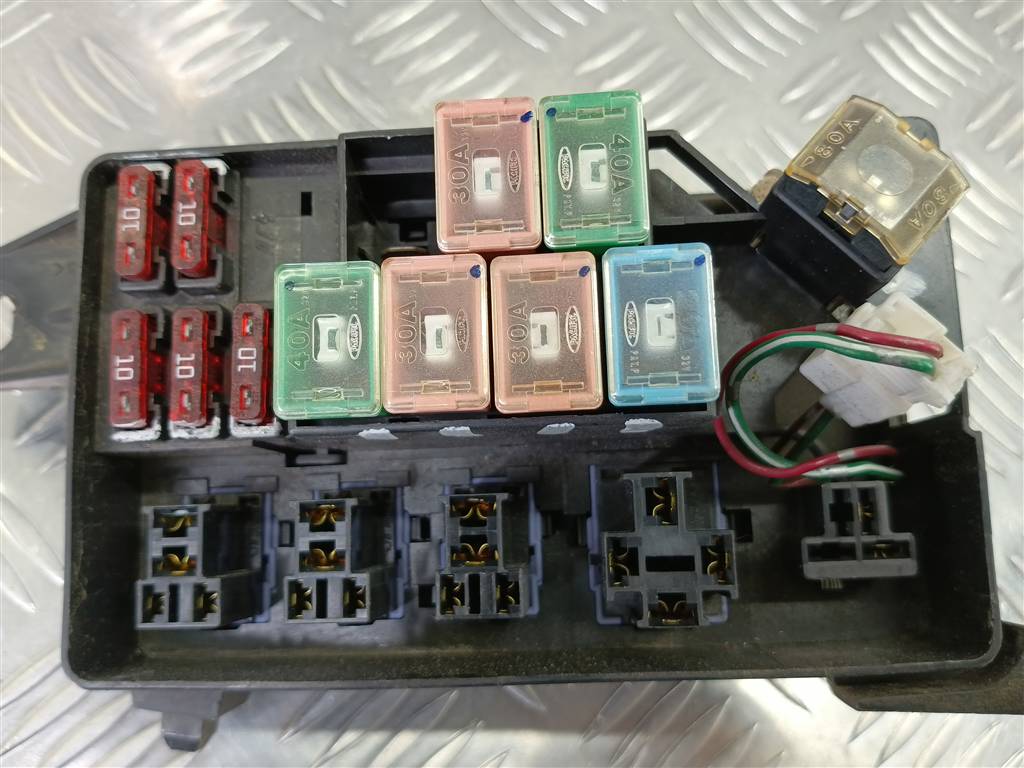 блок предохранителей MITSUBISHI L200   MB818621, 1550 рублей, Москва