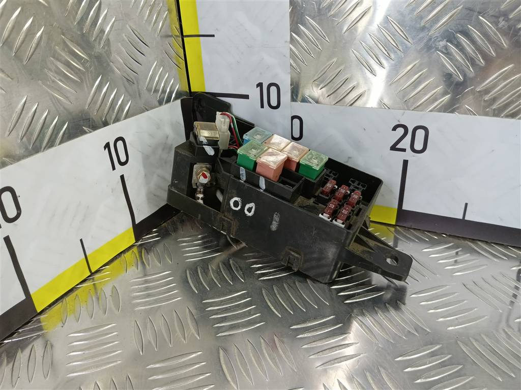 блок предохранителей MITSUBISHI L200   MB818621, 1550 рублей, Москва