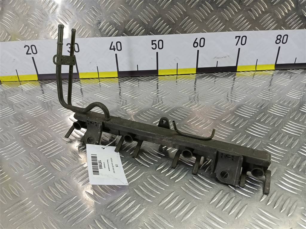 рампа топливная SUZUKI LIANA 1.6 MT (106 л.с.)Liana  I рестайлинг (2004—2008) Универсал 1573054G00, 520 рублей, Москва