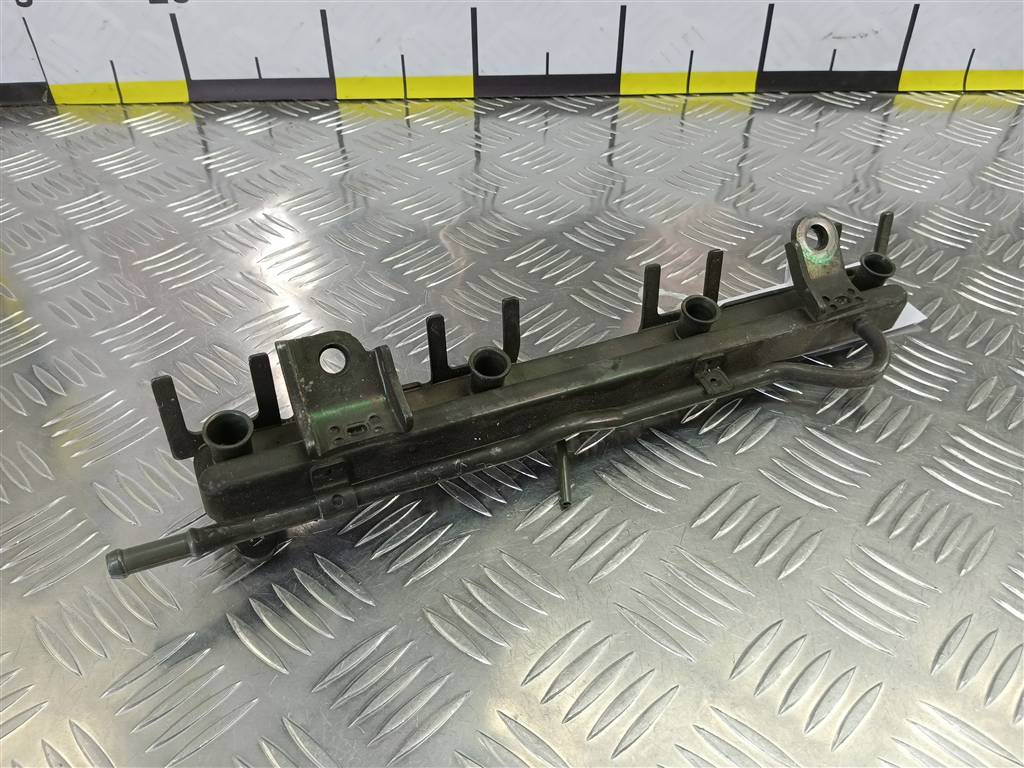 рампа топливная SUZUKI Grand Vitara 1.6 4WD MT (106 л.с.)Grand Vitara  II (2005—2008) Внедорожник 1573064J00, 630 рублей, Москва