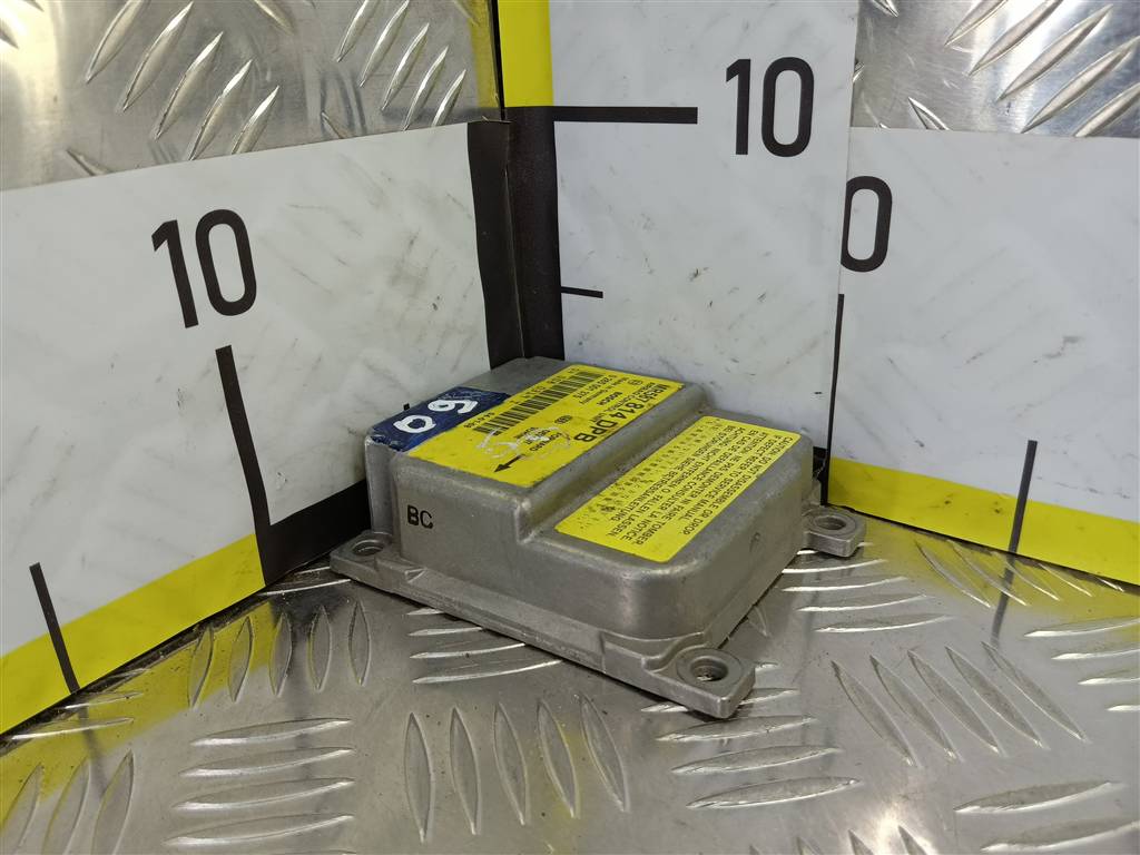 блок управления srs (air bag) MITSUBISHI Space Star  MR587814, 520 рублей, Москва