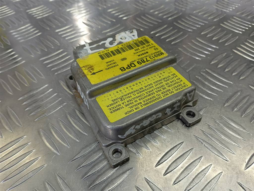 блок управления srs (air bag) MITSUBISHI CARISMA  MR913789, 520 рублей, Москва