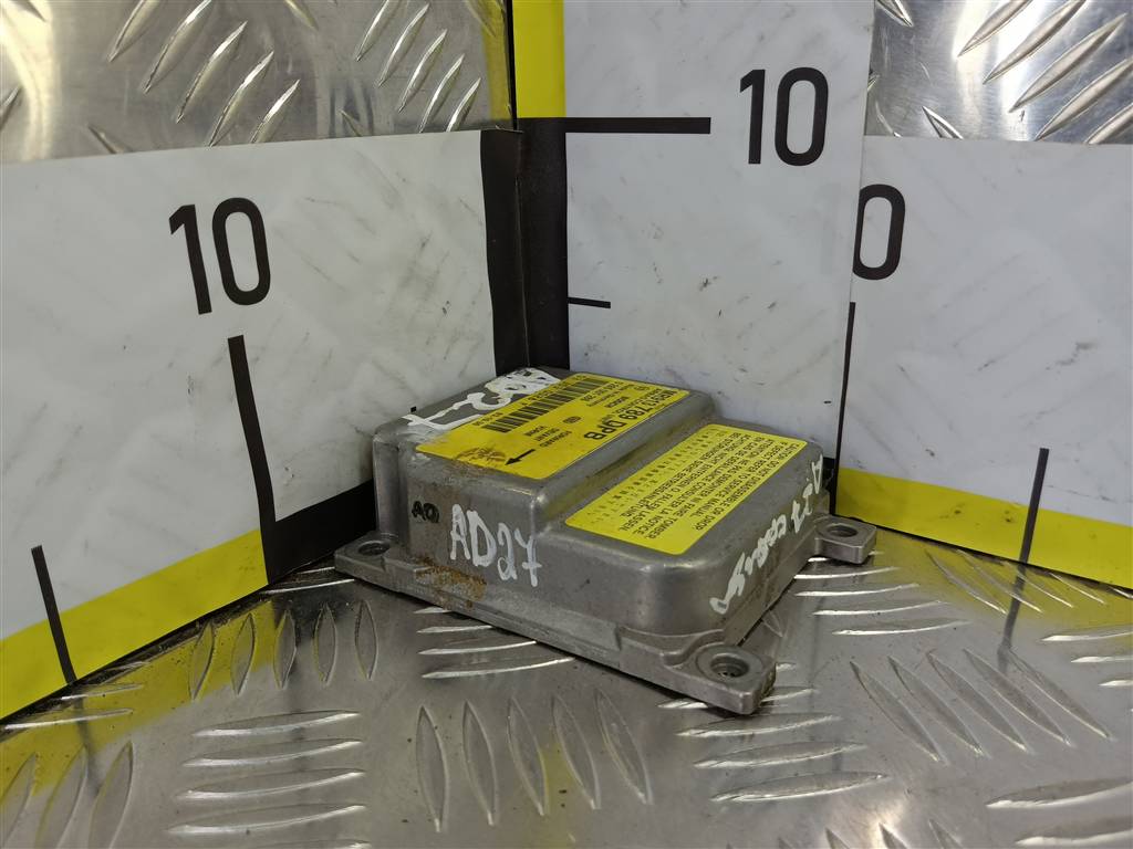 блок управления srs (air bag) MITSUBISHI CARISMA  MR913789, 520 рублей, Москва