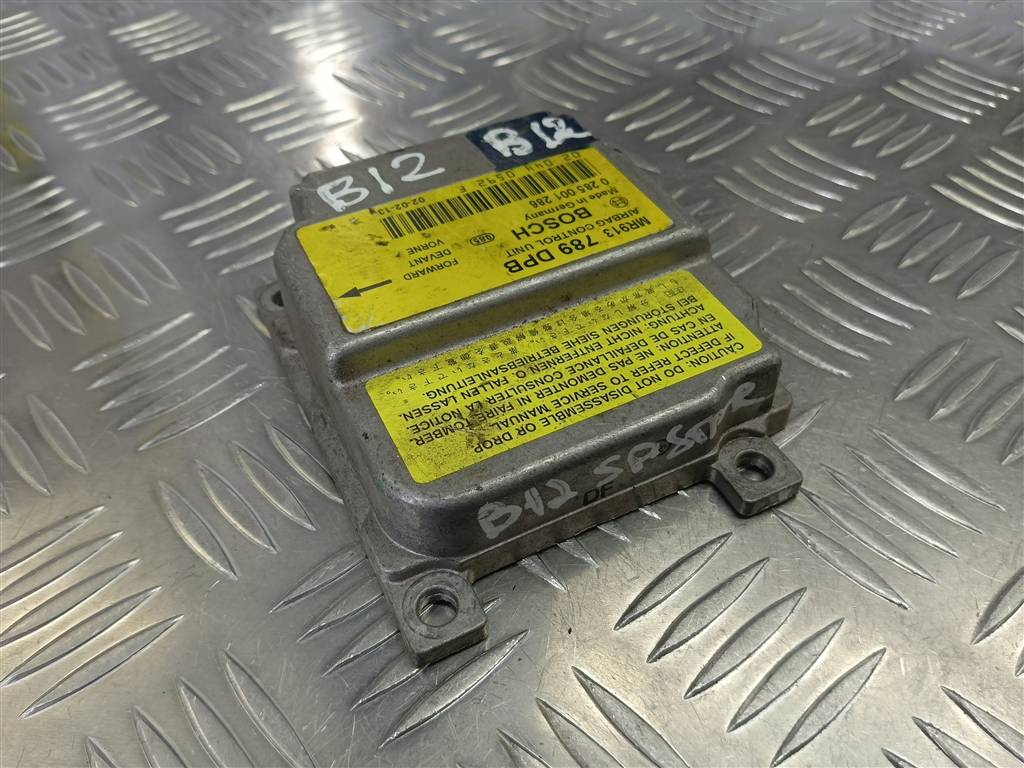 блок управления srs (air bag) MITSUBISHI CARISMA  MR913789, 520 рублей, Москва