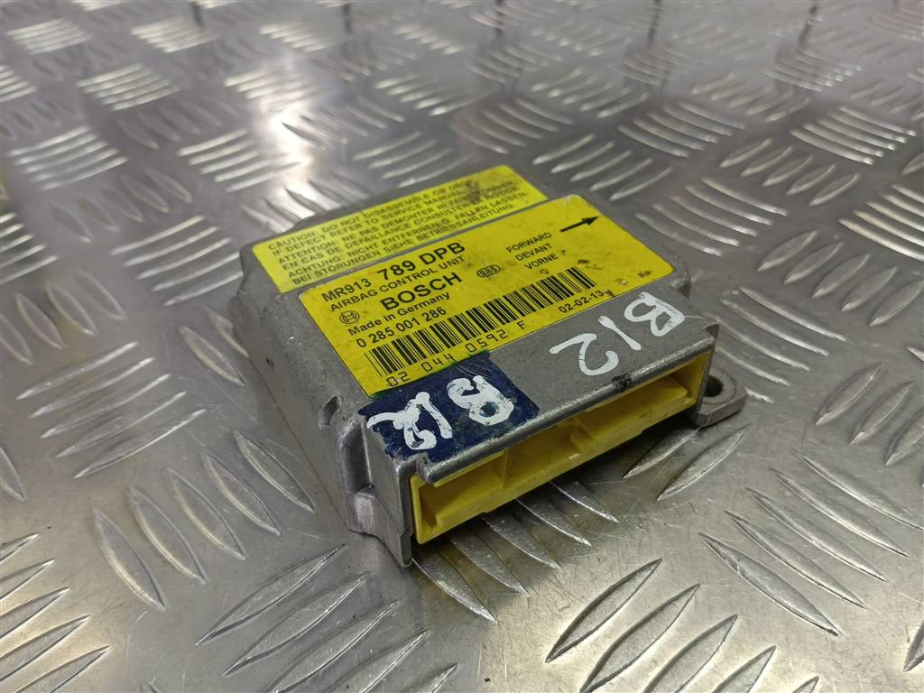 блок управления srs (air bag) MITSUBISHI CARISMA  MR913789, 520 рублей, Москва