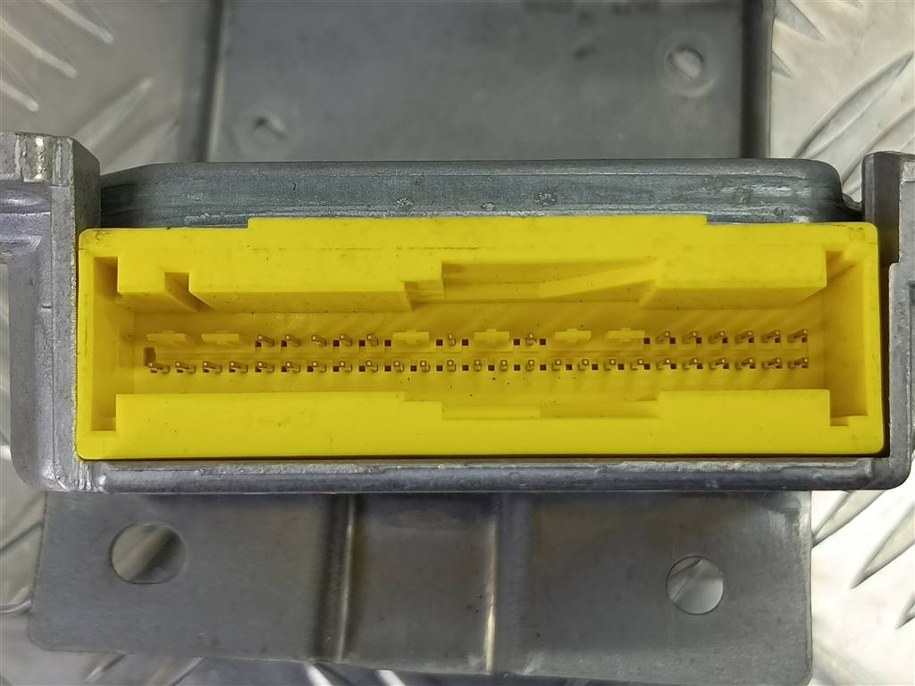 блок управления srs (air bag) MITSUBISHI COLT  MR587757, 630 рублей, Москва