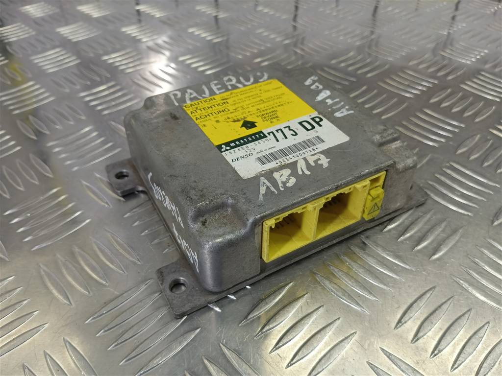 блок управления srs (air bag) MITSUBISHI PAJERO  MR472773, 520 рублей, Москва