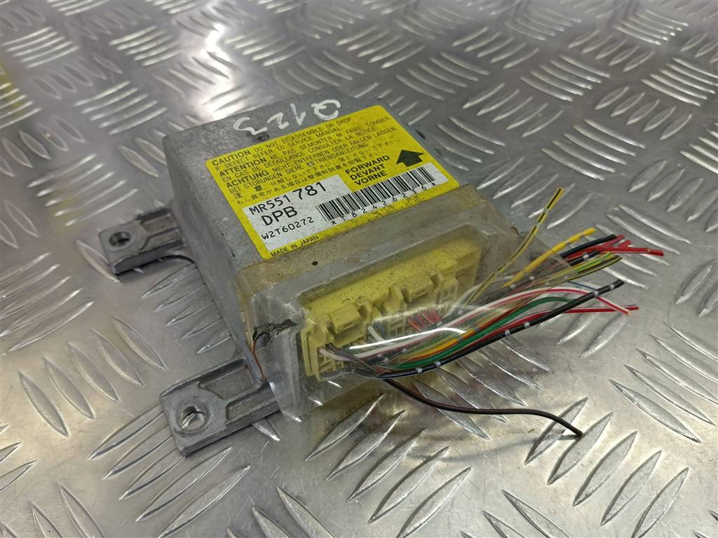 блок управления srs (air bag) MITSUBISHI PAJERO  MR551781, 750 рублей, Москва