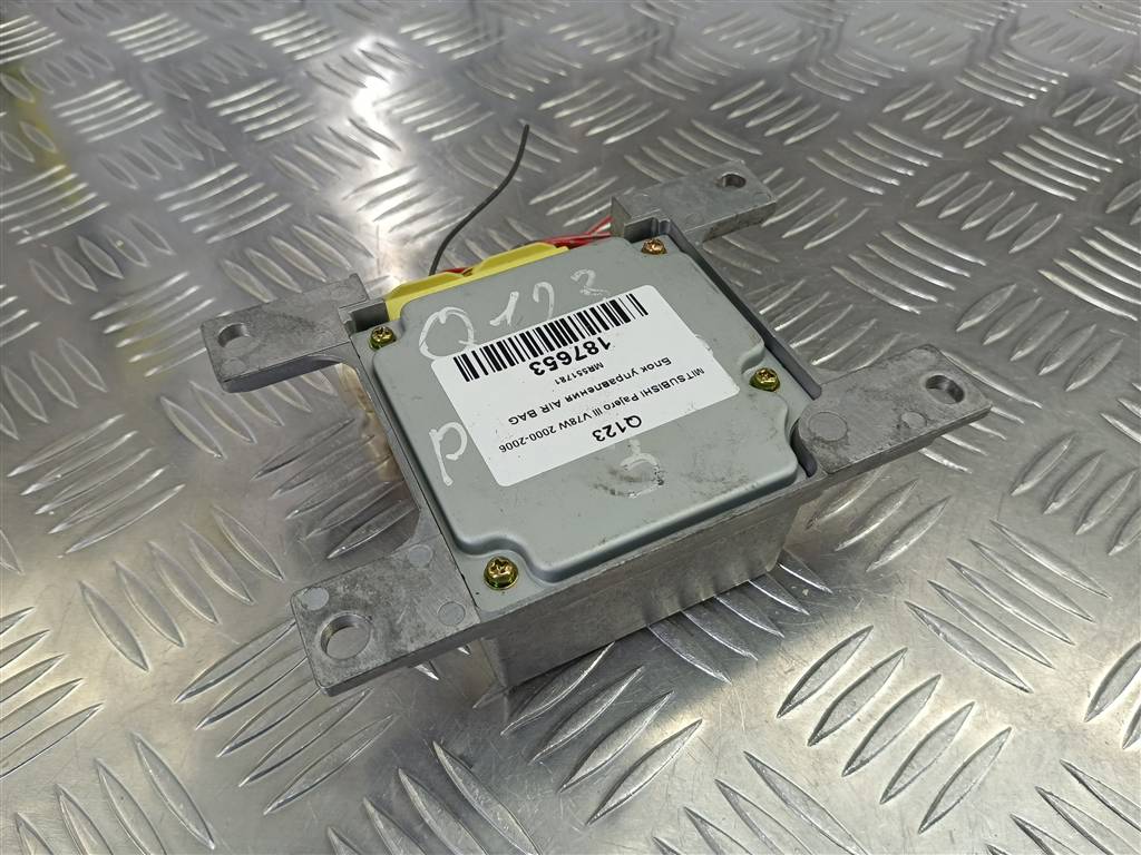 блок управления srs (air bag) MITSUBISHI PAJERO  MR551781, 750 рублей, Москва