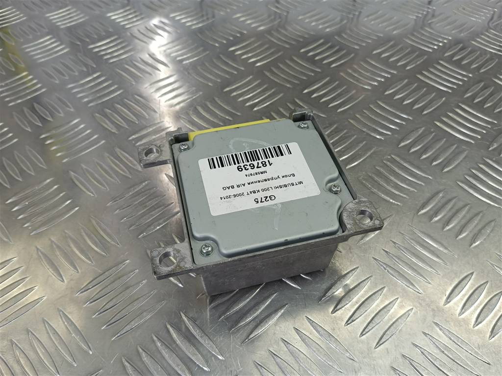 блок управления srs (air bag) MITSUBISHI L200  2.5 DI-D MT (136 л.с.)L200  IV (2006—2014) Пикап MR587974, 750 рублей, Москва