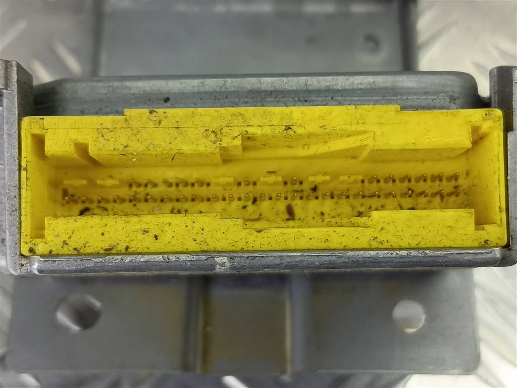 блок управления srs (air bag) MITSUBISHI COLT  MR587757, 630 рублей, Москва