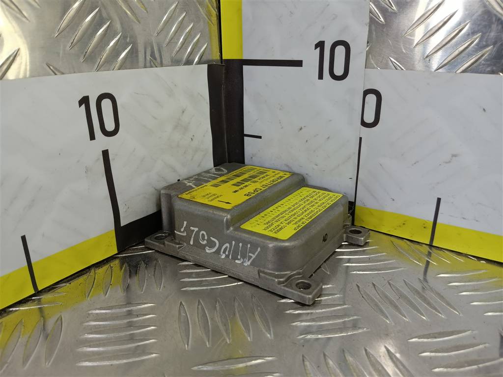 блок управления srs (air bag) MITSUBISHI COLT  MR587757, 630 рублей, Москва