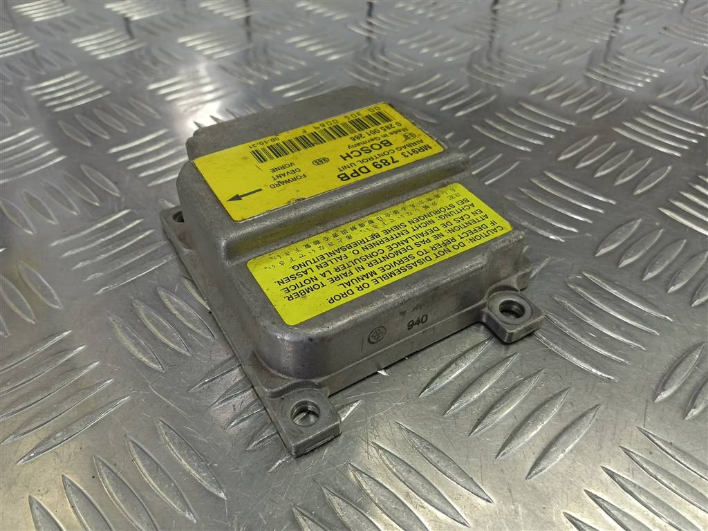 блок управления srs (air bag) MITSUBISHI CARISMA  MR913789, 520 рублей, Москва