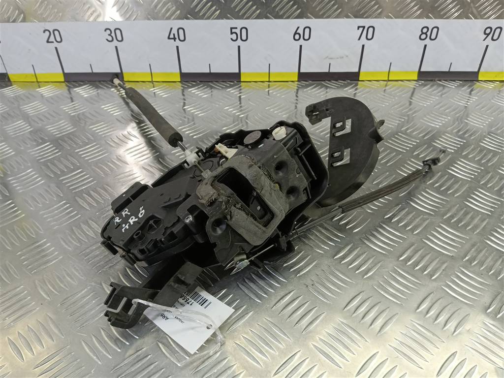 замок двери Jaguar XF 3.0 AT (238 л.с.)XF  I (2007—2011) Седан C2P17965, 2130 рублей, Москва