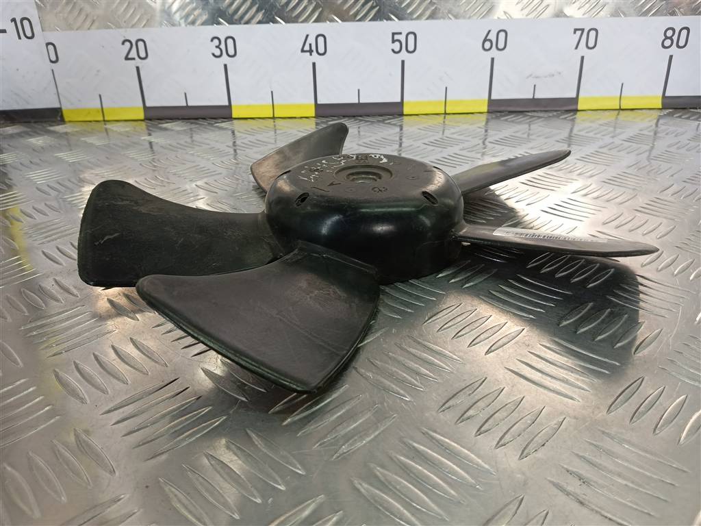 крыльчатка вентилятора MITSUBISHI LANCER  MR464708, 750 рублей, Москва