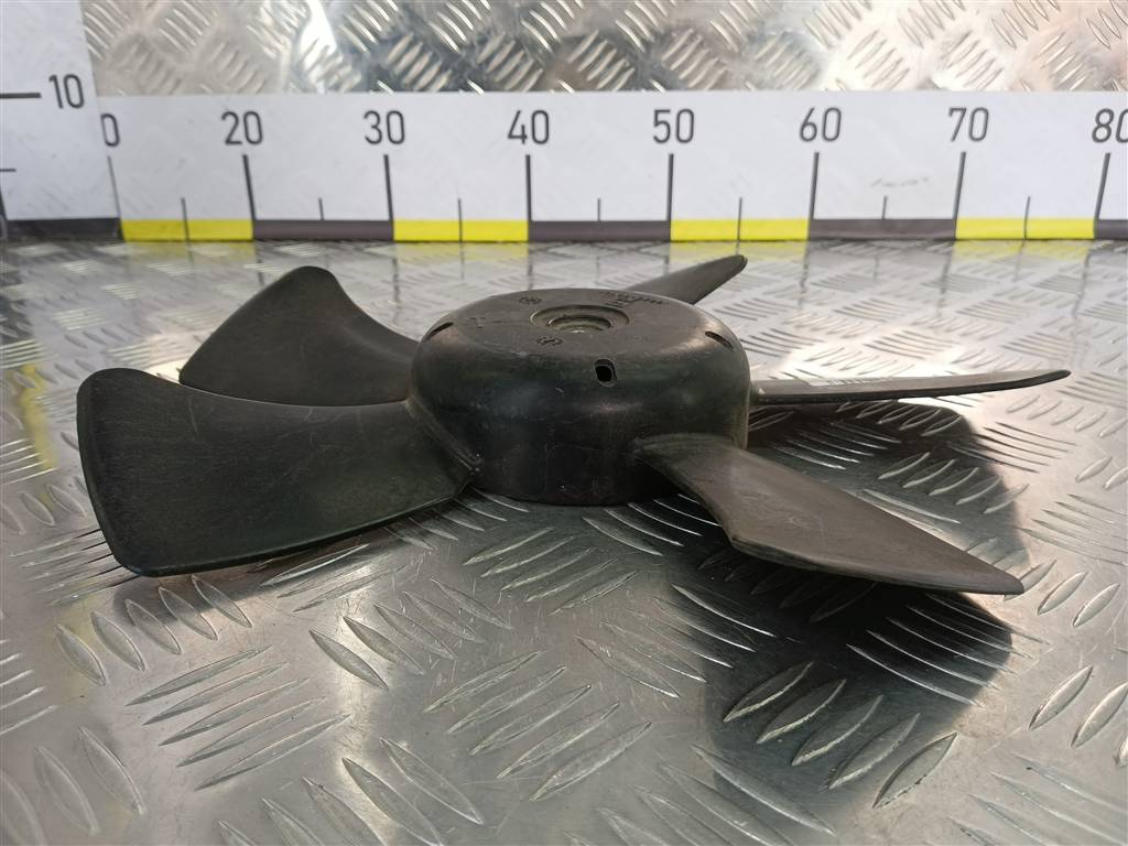 крыльчатка вентилятора MITSUBISHI LANCER  MR464708, 750 рублей, Москва