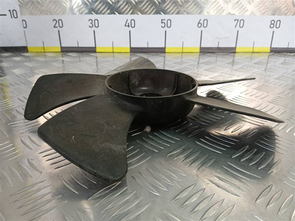 крыльчатка вентилятора MITSUBISHI LANCER  MR464708, 750 рублей, Москва