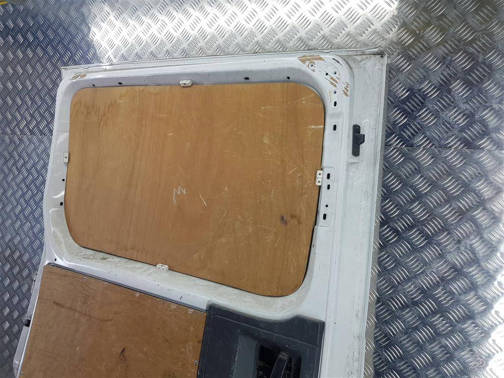 дверь сдвижная Peugeot Expert  9006J8, 5580 рублей, Москва