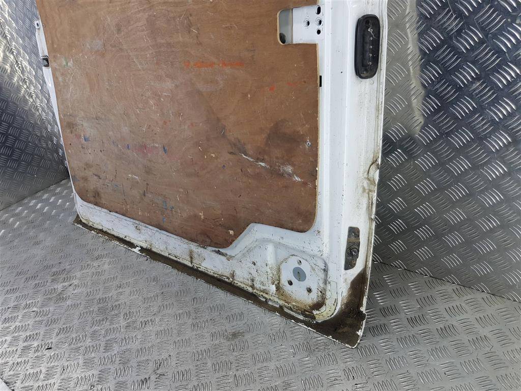 дверь сдвижная MERCEDES-BENZ Vito  A6397302705, 3850 рублей, Москва