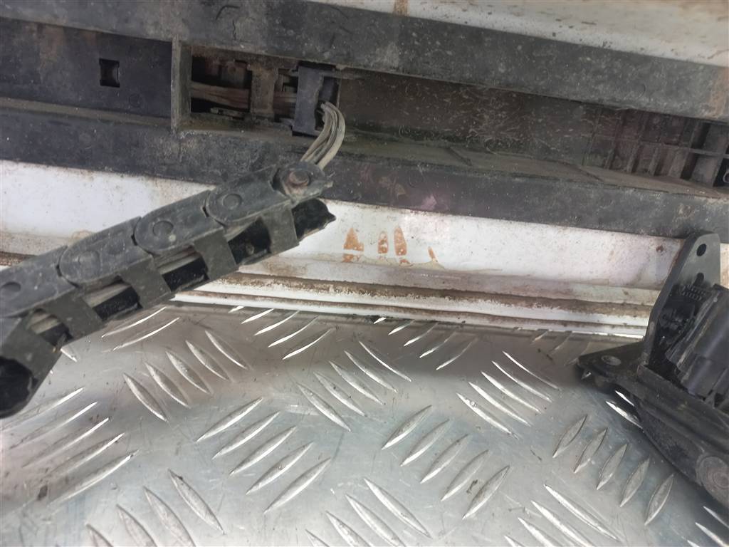 дверь сдвижная FORD Tourneo Connect  2375201, 11900 рублей, Москва