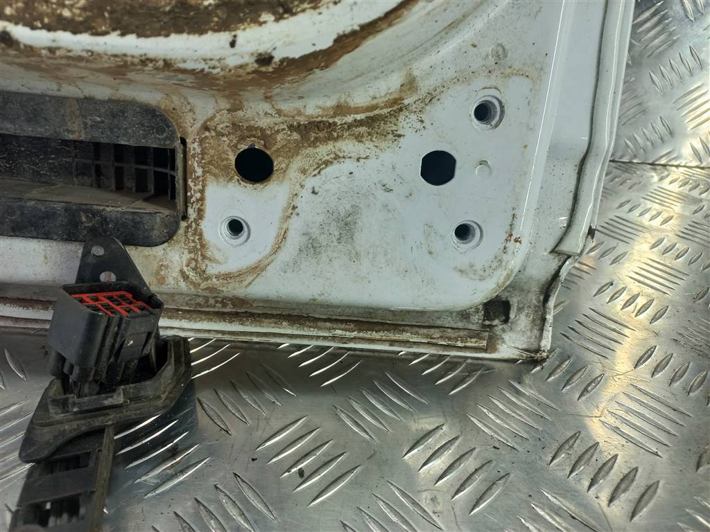 дверь сдвижная FORD Tourneo Connect  2375201, 11900 рублей, Москва