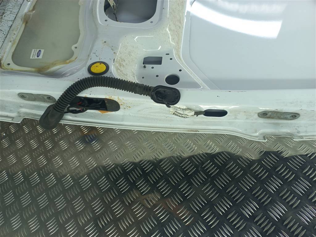 дверь распашная FORD Tourneo Connect  2329262, 34900 рублей, Москва