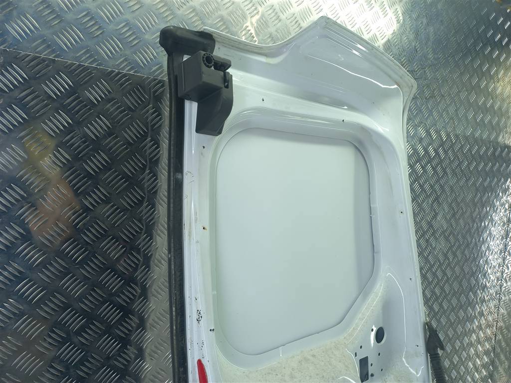 дверь распашная FORD Tourneo Connect  2329262, 34900 рублей, Москва