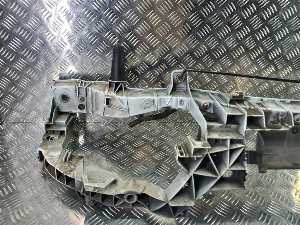 панель (телевизор) FORD Tourneo Connect  2035614, 11900 рублей, Москва