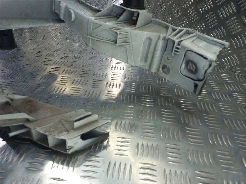 панель (телевизор) FORD Tourneo Connect  2035614, 11900 рублей, Москва