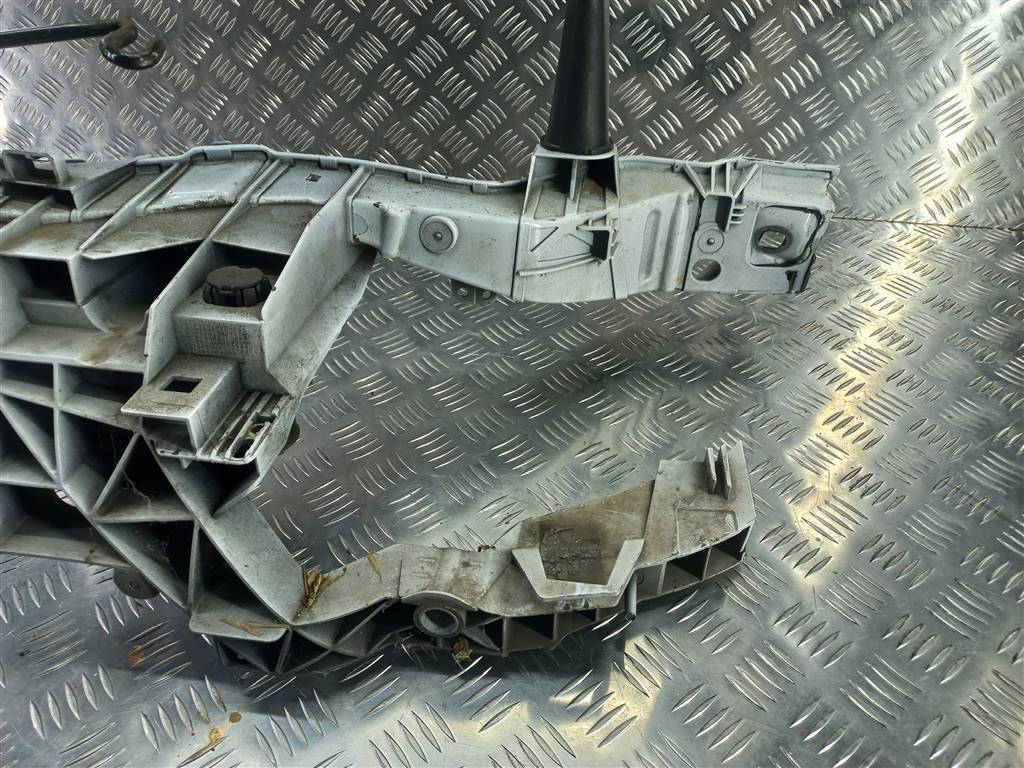 панель (телевизор) FORD Tourneo Connect  2035614, 11900 рублей, Москва