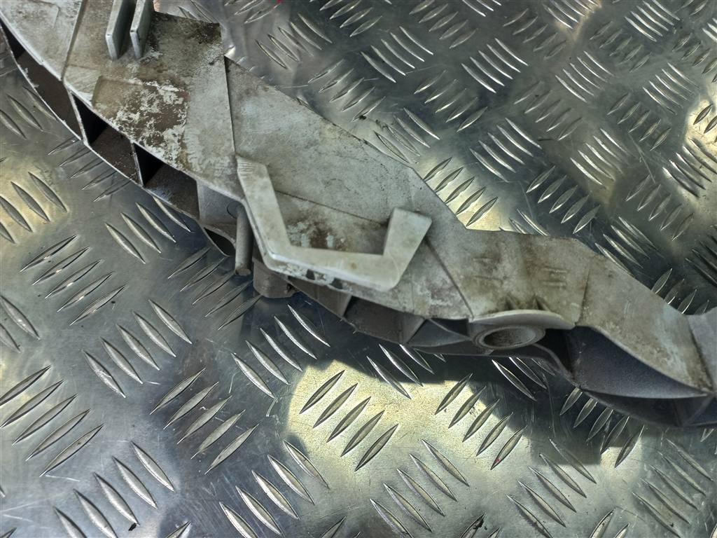 панель (телевизор) FORD Tourneo Connect  2035614, 11900 рублей, Москва