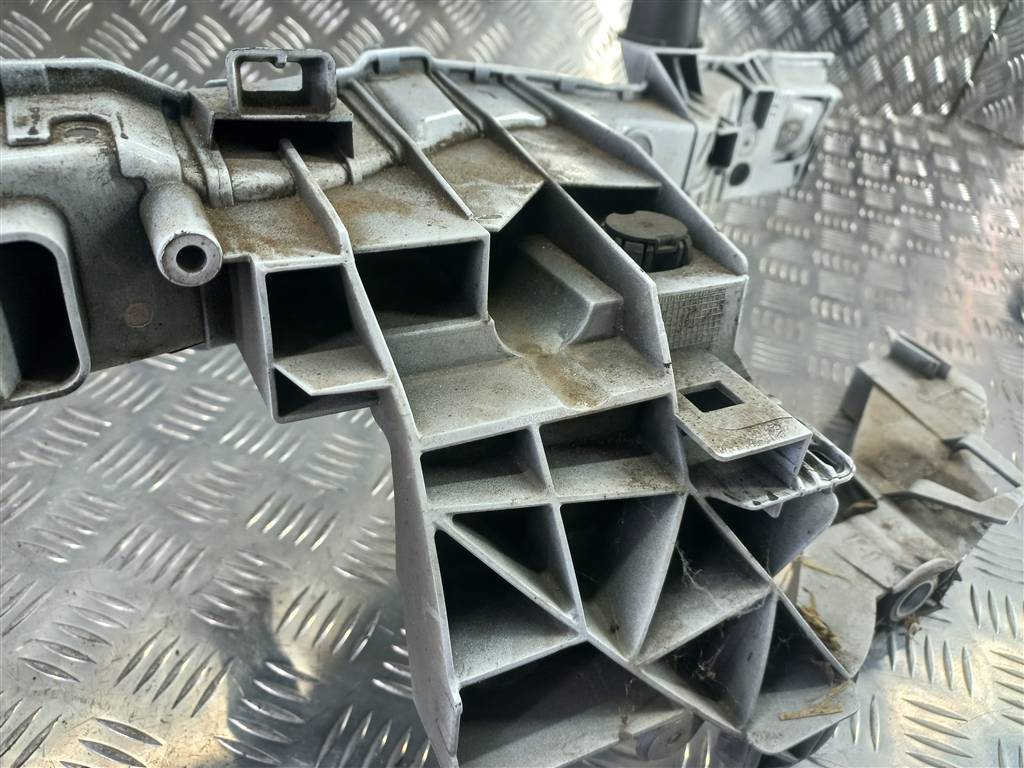 панель (телевизор) FORD Tourneo Connect  2035614, 11900 рублей, Москва