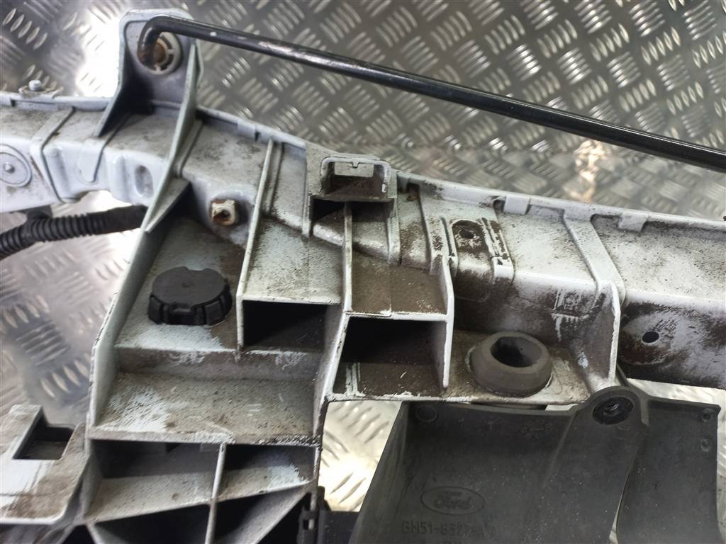 панель (телевизор) FORD Tourneo Connect  2035614, 11900 рублей, Москва