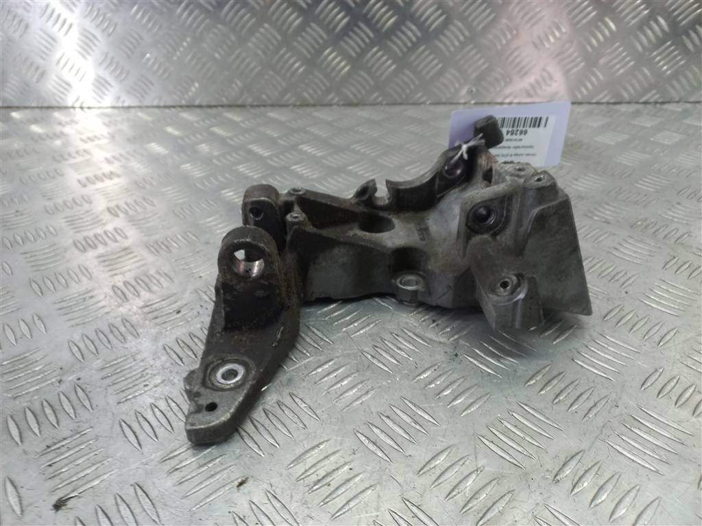 кронштейн генератора Citroen Jumpy  9672418280, 980 рублей, Москва