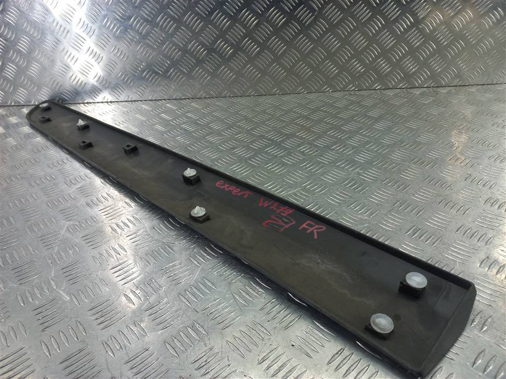 накладка двери Peugeot Expert  8545EQ, 1550 рублей, Москва