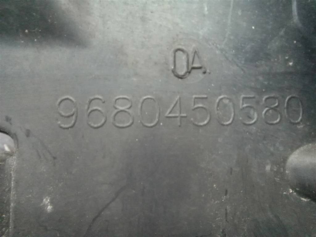 дефлектор радиатора (пыльник) Peugeot Partner  7104HL, 2130 рублей, Москва