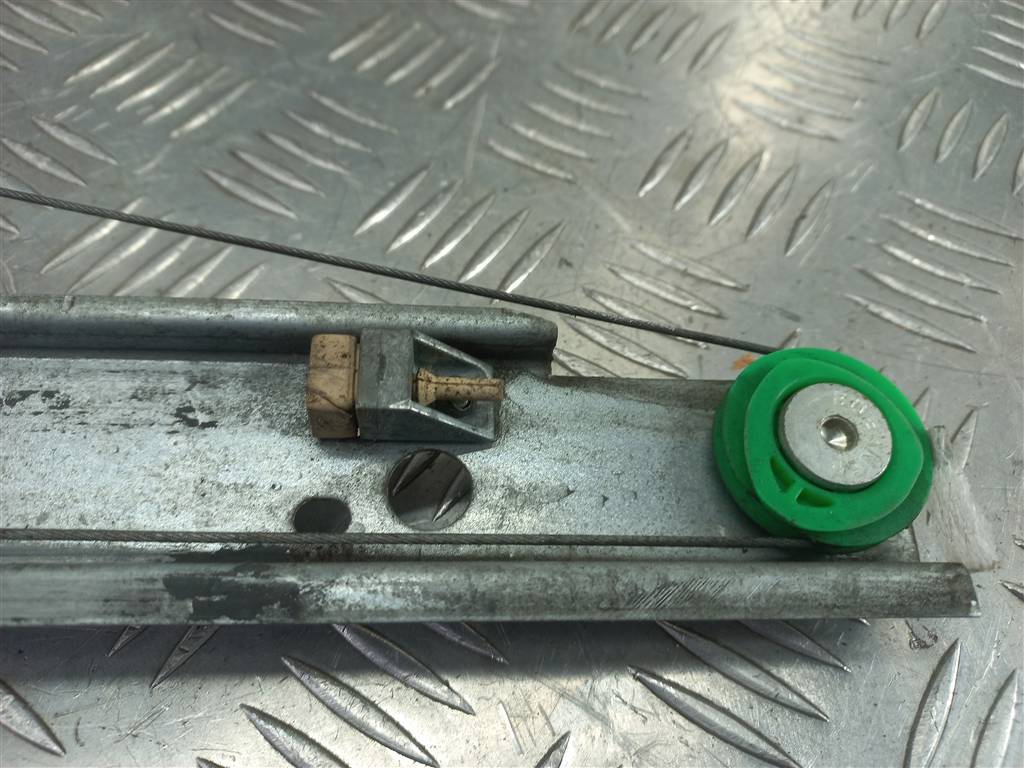 стеклоподъемник Volkswagen Crafter  A9067200146, 2470 рублей, Москва